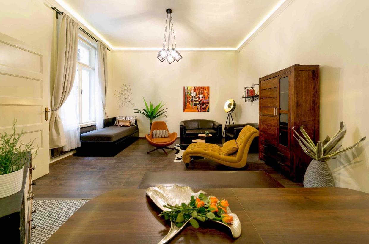 The Best Mondain Apartment بودابست المظهر الخارجي الصورة