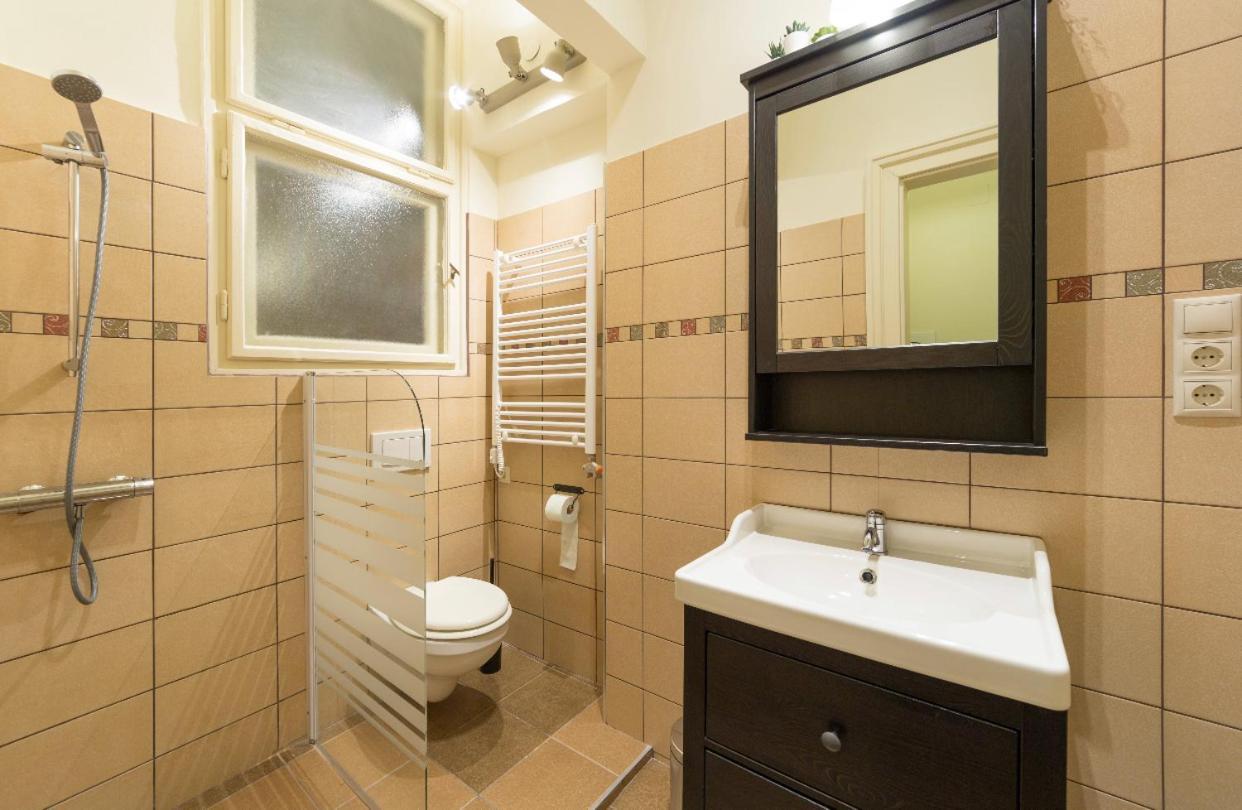 The Best Mondain Apartment بودابست المظهر الخارجي الصورة